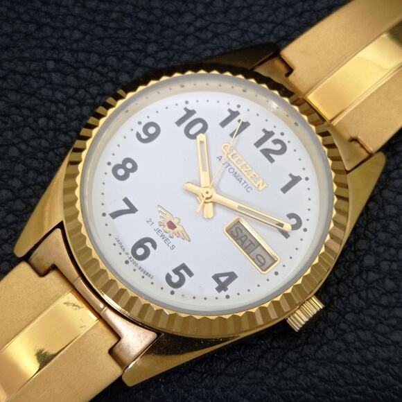 Vintage 1973 Citizen Automatic Mens Gold Watch W/daydate & White accents - Picture 6 of 10